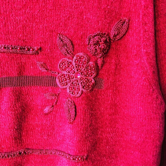 JENNY SIZE M RED FLORAL SWEATER PULL OVER, LONG SLEEVE, VERY SOFT, NICE DESING. - Picture 6 of 11